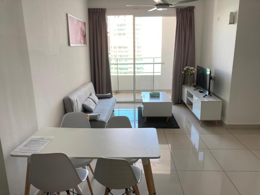 Mansion One Georgetown 2Br Seaview 7 Pax Appartement Buitenkant foto